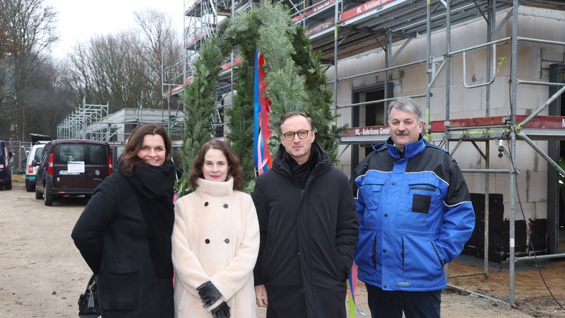 Architektin Jessica Borchardt, Sabine Korb-Chrosch und Andreas Theurich, Nils Ladewig